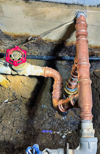 https://plumberbicton.com.au/uploads/2025/06/emergency-plumbing-826583.jpg