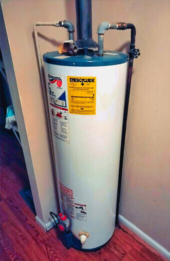 https://plumberbicton.com.au/uploads/2025/06/hot-water-375140.jpg